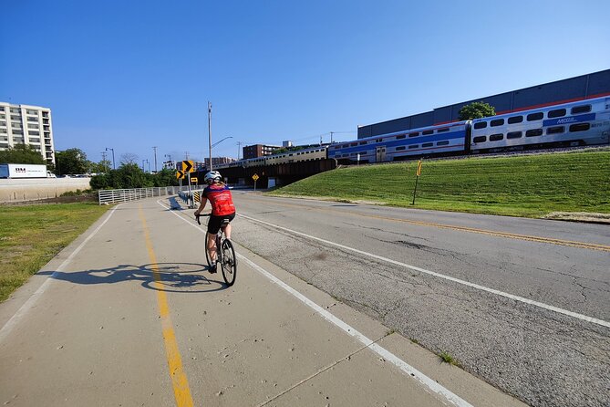 Small Group Bike Tours From Chicago to Lake Geneva - Inclusions