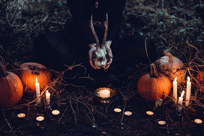 Tales of Salem Halloween Guided Walking Tour Review - What to Expect During the Walking Tour