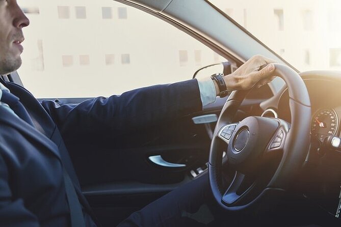 Transfer From Los Angeles City Center to LA Airport (LAX) - Meeting and Pickup Process