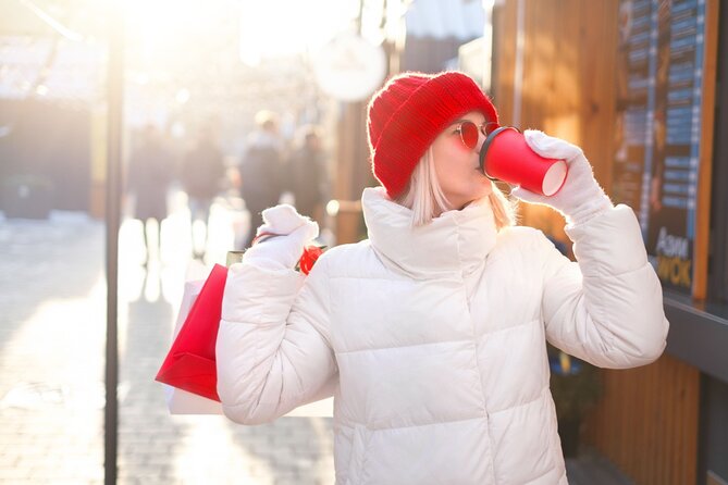 Williamsburg's Winter Wonderland: A Historic Holiday Stroll - What to Expect on Your Tour