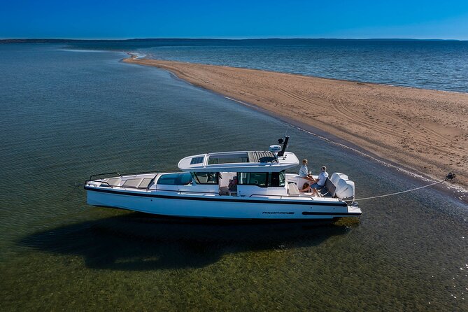 38 Private Boat Charter Rental - Tampa W/ Captain up to 13ppl - Key Points