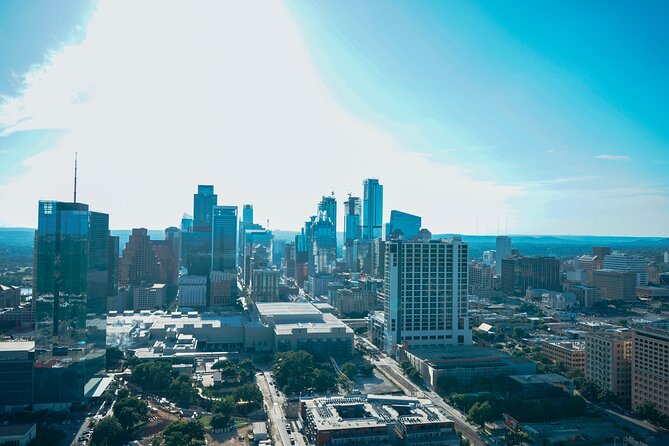 20 Minutes Downtown Austin and Lake Austin - Meeting and Pickup