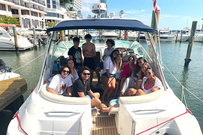37ft Private Captained Yacht Rental Review - Amenities and Features Provided