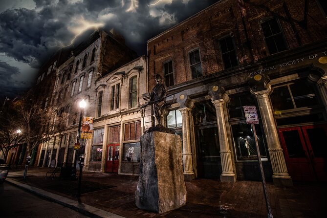 Derby City Ghosts: Louisville Hauntings Tour Review - Guide Performance and Professionalism