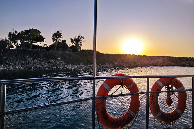 Dreamy Sails - Sunset Tour With Dinner And Wine - Schedule and Accessibility