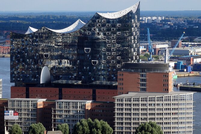 Explore Hamburgs Elbphilharmonie in a Playful Way - Modern and Individual - Accessibility and Participation
