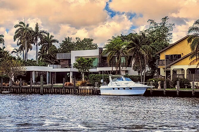 Fort Lauderdale Scenic Boat Tour - Max 6 Pax - Accessibility