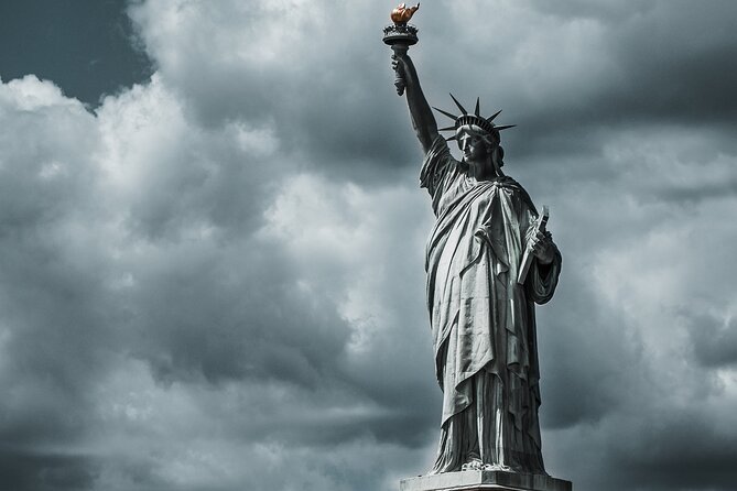 Full Day Guided Tour of New York City Top Attractions - Health and Accessibility