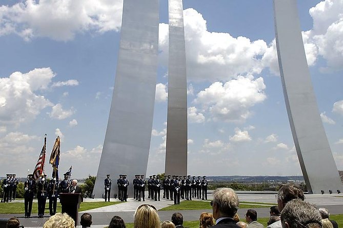 HEROES OF FREEDOM Shared Tour (4 Hours Military Tribute) - Booking Information