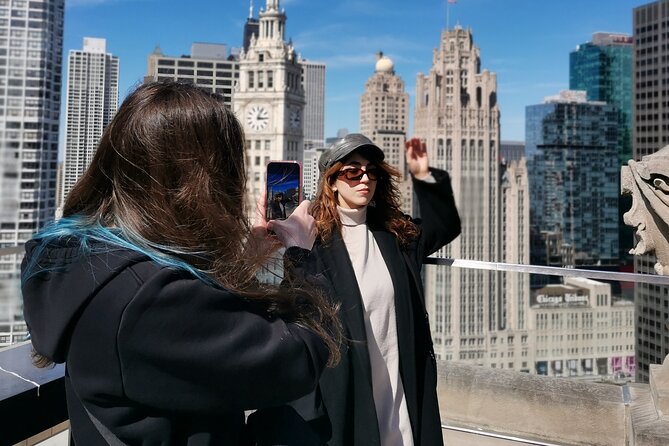 Insta Walk and Polaroid Photoshoot in Chicago - Weather Considerations