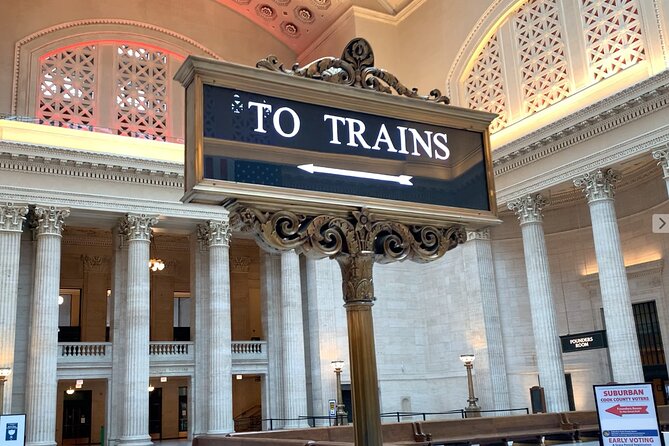 Movie Tour Through Chicagos Union Station - Meeting and Ending Points