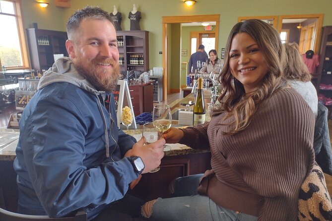 NON BUS Traverse City Wine Old Mission Peninsula Wine Tour - Accessibility and Health Considerations