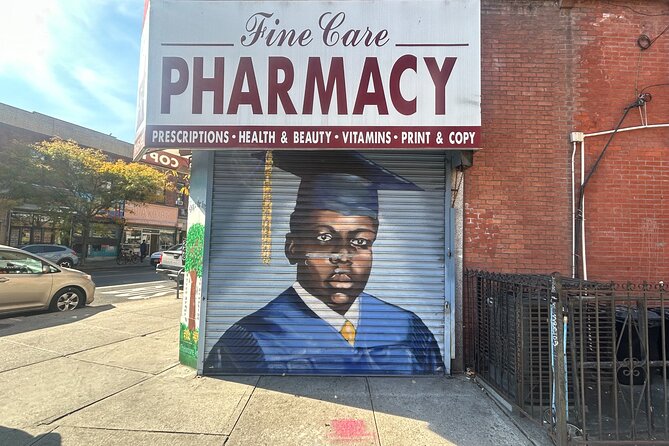 Notorious Walking Tour: Biggie Smalls Review - Insights Into Biggie Smalls Legacy