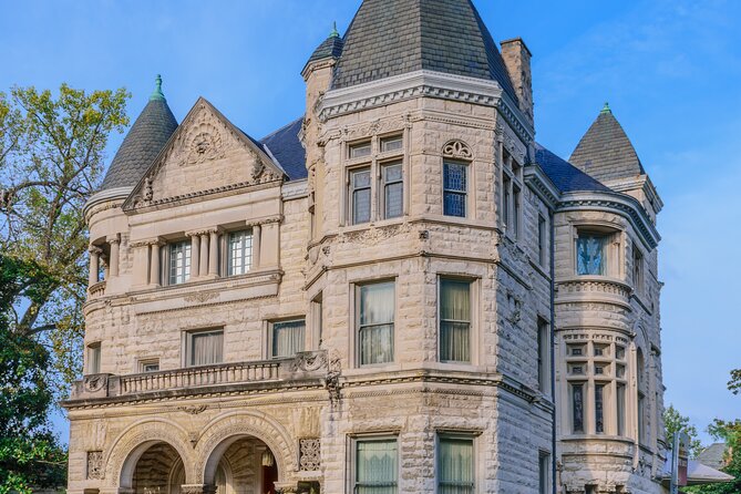 Old Louisvilles Famous Ghosts Smartphone Guided Walking Tour - Tour Experience