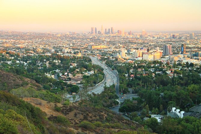 Private, Guided Tour: Hollywood and Celebrity Tour - Explore Iconic Landmarks and Celebrity Hotspots