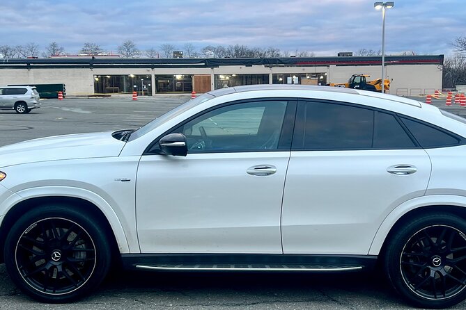 Private Transfer To From at Newark Liberty International Airport - Confirmation and Additional Details