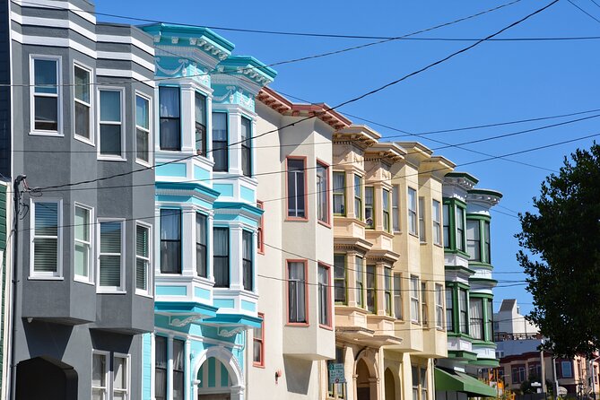 San Francisco Uncovered Self-Guided Adventure - Navigating the Historic Financial District