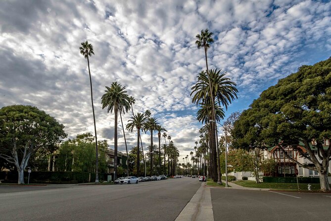 Self-Guided Walking Tour in Los Angeles Best-Kept Secrets - Unique Street Art and Murals to Explore