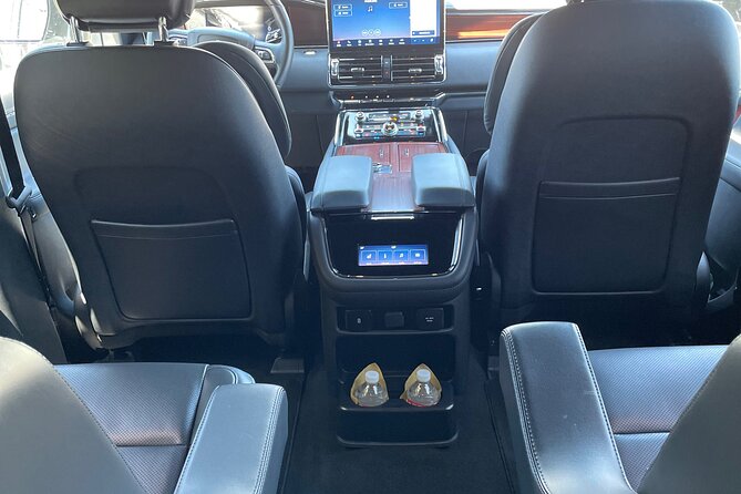 SUV Transportation LAX to Disneyland Resort - Communication and Flexibility