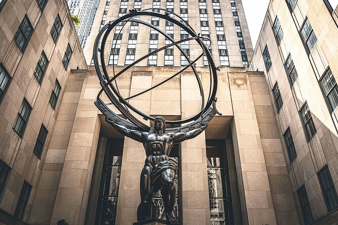 Upper and Lower Manhattan - Exploring Fashionable Neighborhoods