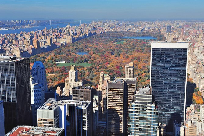 Visit The Statue of Liberty Plus 3-hour Manhattan Walking Tour - Exploring the Historic Neighborhoods