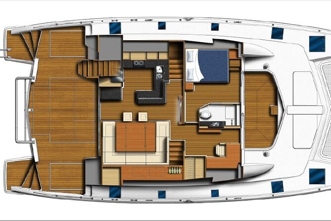 Yacht Charter Rental in Long Beach 58 Leopard Power Sail - Accessibility Options