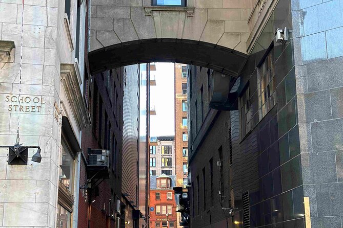 A Colonial Boston Audio Tour With Context - Experiencing the Tour