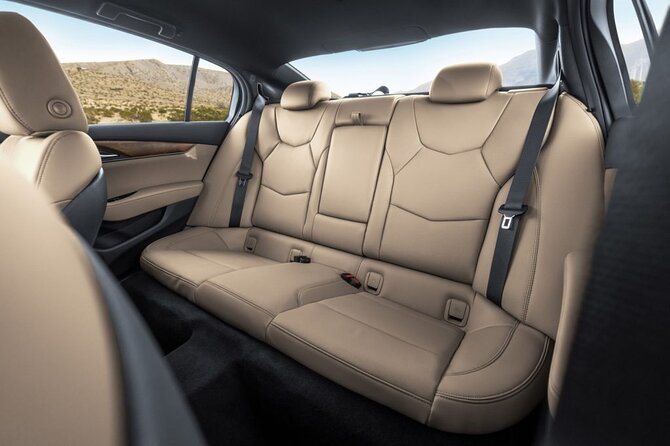 Arrival Transfer Denver Airport DEN to Denver City by Luxury Car - Pricing and Cancellation Policy