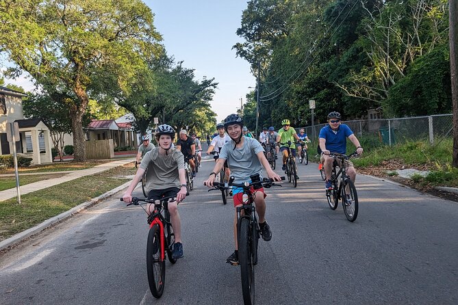 Ebike Rental Biloxi and Ocean Springs Review - Parking Options at Biloxi Bicycle Works