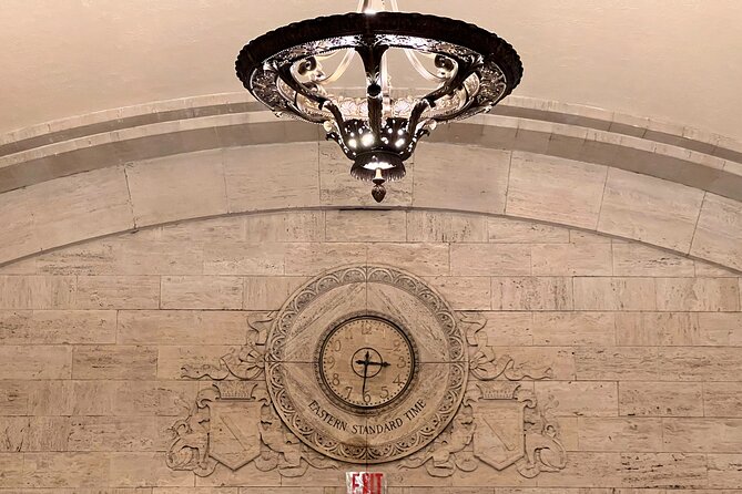 Grand Central Terminal History and Mystery Tour - Taking in the Vibrant Atmosphere