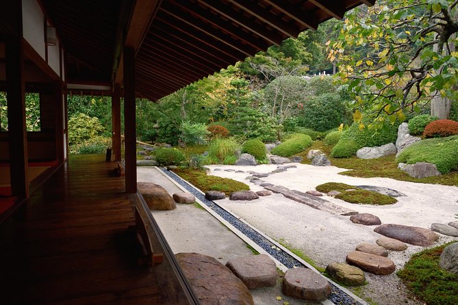 Kamakura Private Half-Day Vegetarian ＆ Muslim-Friendly Tour - Transportation and Logistics
