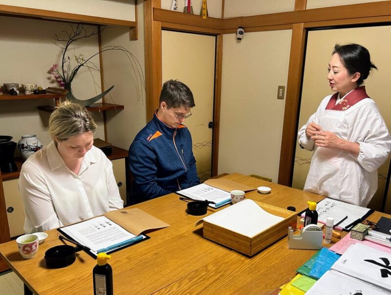 Kyoto: 【PRIVATE】Local Home Visit Japanese Calligraphy Class - Highlights of the Experience