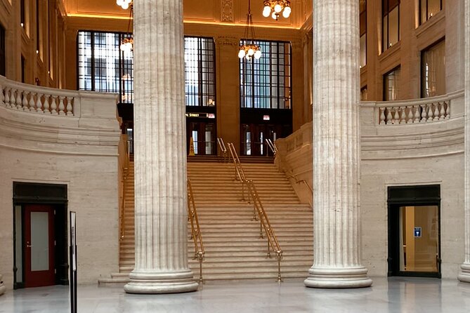 Movie Tour Through Chicagos Union Station - Booking Information and Policies