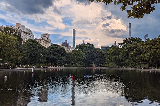 New York Central Park Scavenger Hunt Walking Tour and Game - Important Tips for Participants