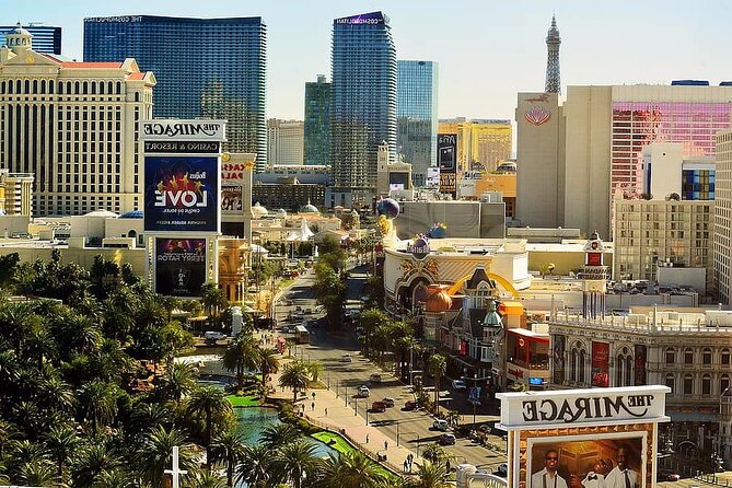 Private 3-Hour Walking Tour of the Las Vegas Strip With Licensed Tour Guide - Private Experience