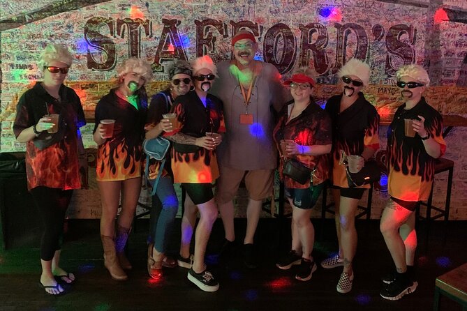 Private Ghosts, History and Scandals Pub Crawl in Old Savannah - Enjoying Local Brews and Spirits