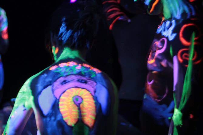 UV Body Painting Experience for Couples in Brooklyn - Tips for an Enjoyable Experience