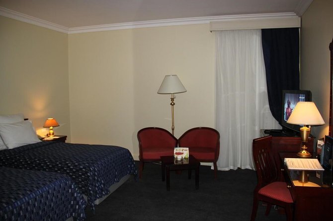 5 Stars Accommodation:Hotels of Pyramids, Swiss Inn -Helnan Giza