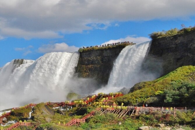 Early Access Maid of Mist and Cave of Winds Tour - Preparing for the Tour