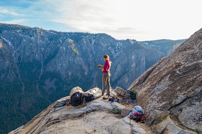 El Capitan, Yosemite: A Rock Climbers Odyssey Review - Physical and Accessibility Considerations