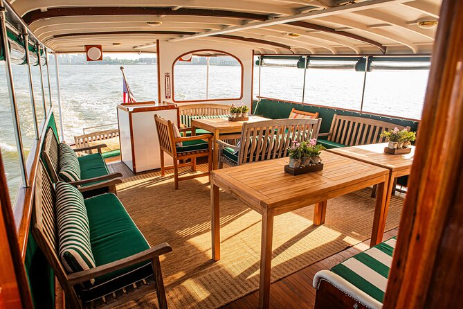 Fall Foliage Cruise on Yacht Full Moon Review - Tips on Dressing and What to Bring