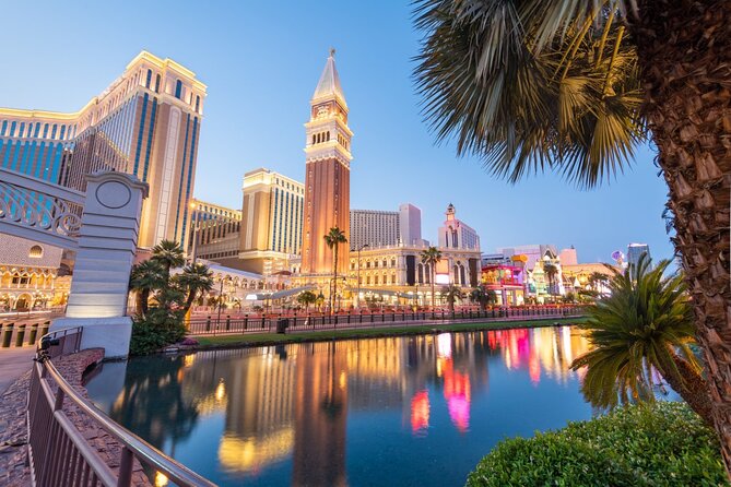 Fremont Street Family Fun Adventure in Old Vegas - Navigating the Meeting and End Points With Ease