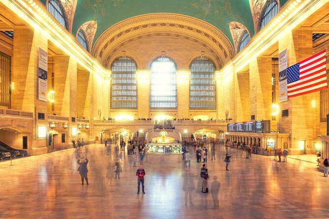 Manhattan's Finest Luxury and Landmark Tour of Fifth Avenue - Luxury Stops Along Fifth Avenue