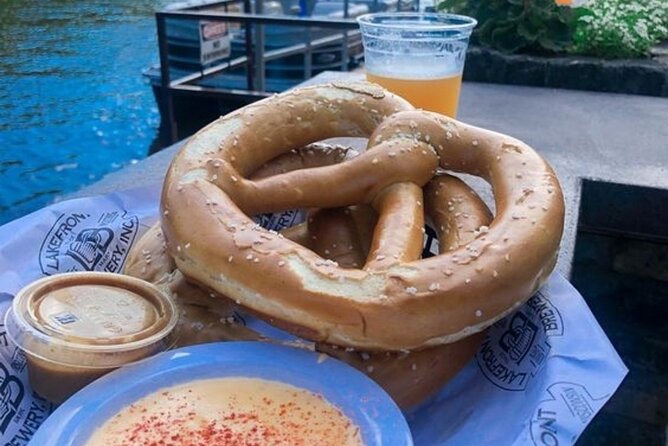 Milwaukee : Best Street Food Private Tour With A Local Guide - Accessibility and Additional Information