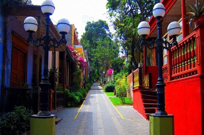 Pachacamac + Barranco In Touristic VAN