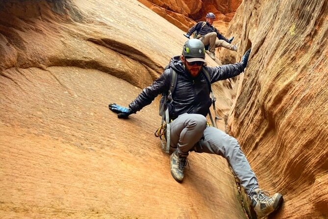 Rappelling Through Rock Canyon Review - Analyzing the Group Dynamics and Size Limitations