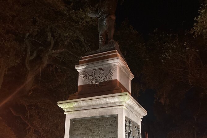 Real Savannah Tour Review: History, Ghosts, Crime - Review of Guide Performance: Waynes Expertise