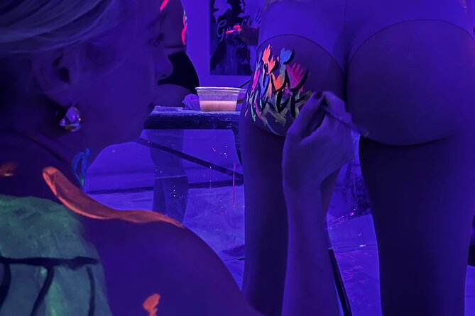 UV Body Painting Experience for Couples in Brooklyn - Why Choose UV Body Painting for Couples