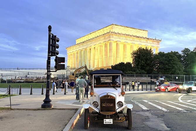 Washington DC Moonlight Tour by Electric Cart or Vintage Car - Exploring the Nations Capital at Night