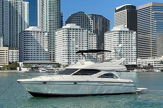 Bayside Marketplace Miami Private Yacht Excursion - Highlights of the Yacht Excursion Experience